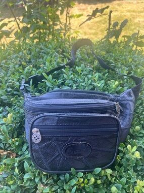Everest Black Leather Waist Pack Fanny Pack